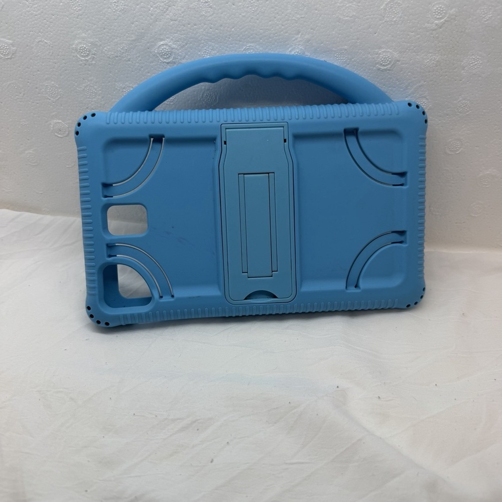 Universal Tablet Case With Built In Viewing stand 7" Blue - Picture 2 of 5